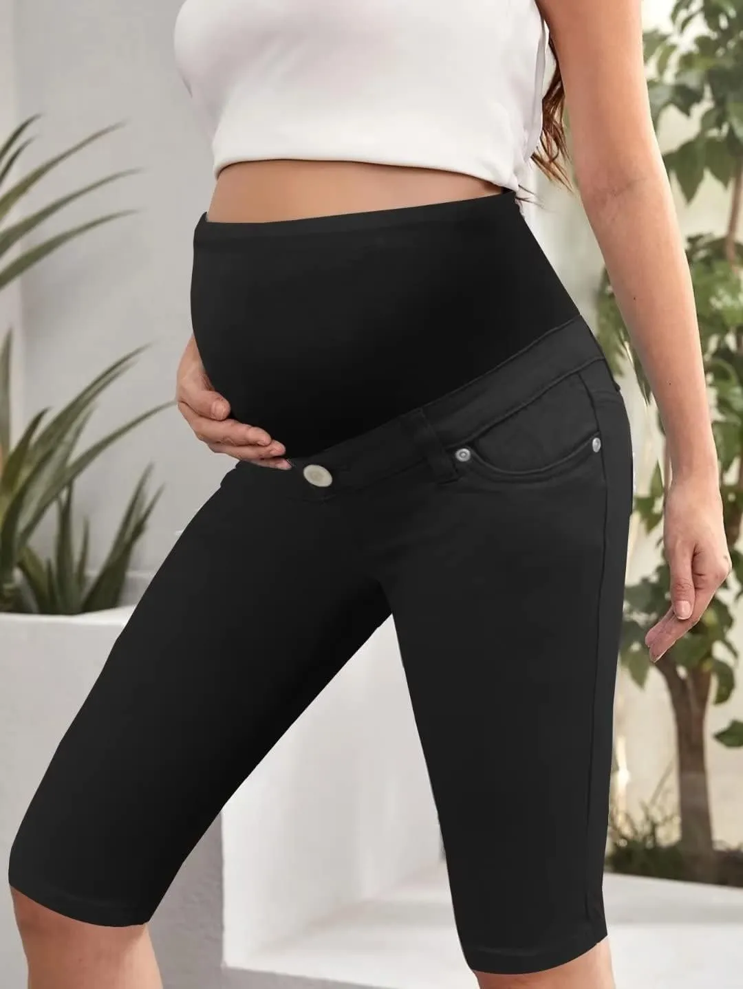 Hybrid & Company Women's Maternity Denim Shorts Over The Belly Comfy Skinny Bermuda Jeans