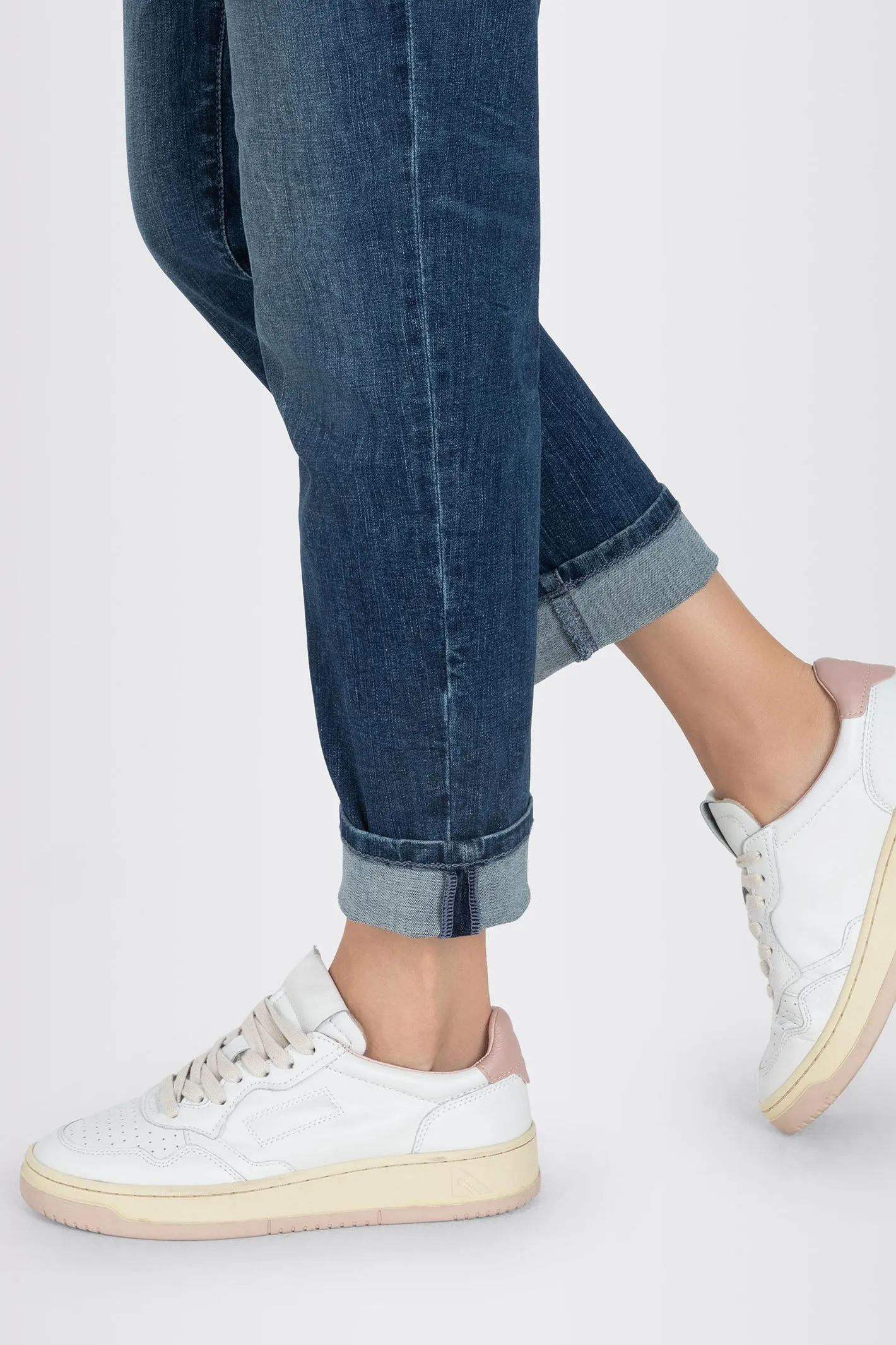 Mac 3197-90-0391 D627 Carol Blue Net Wash Lightweight Denim Jeans