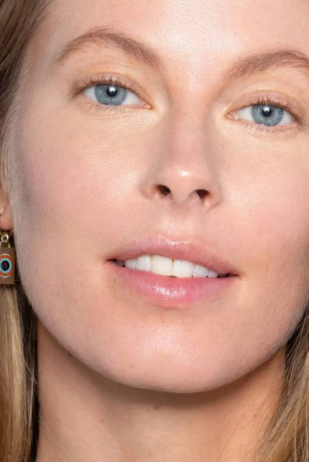 TRUE SKIN SERUM CONCEALER
