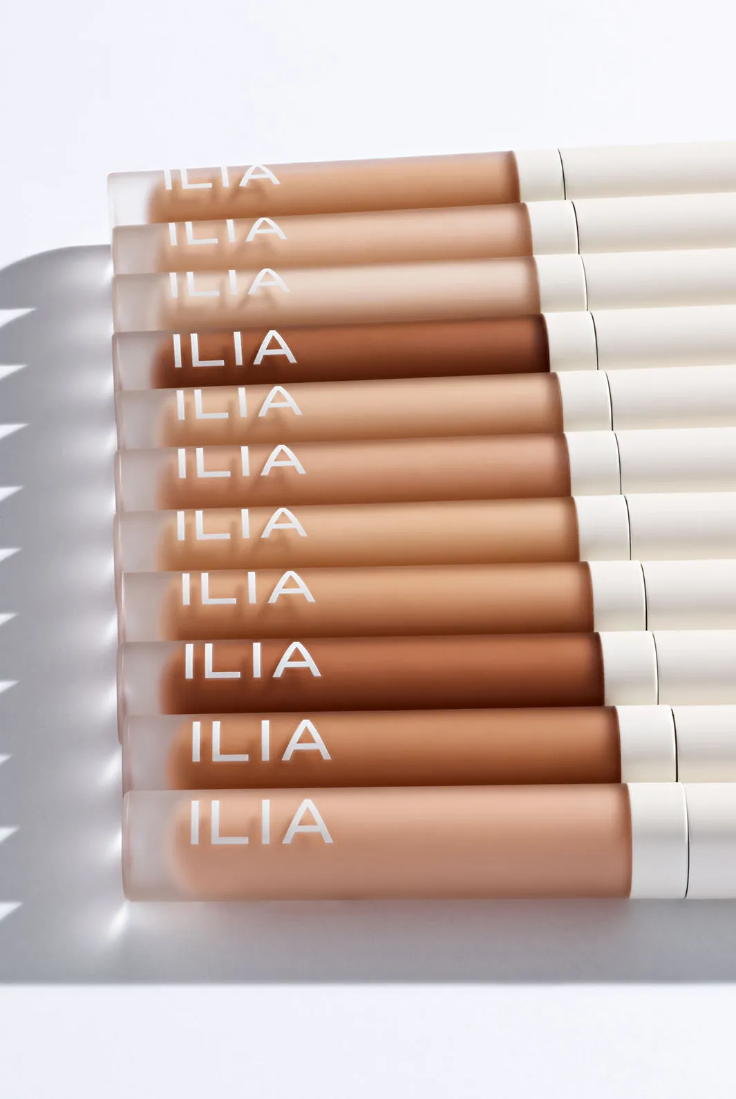 TRUE SKIN SERUM CONCEALER