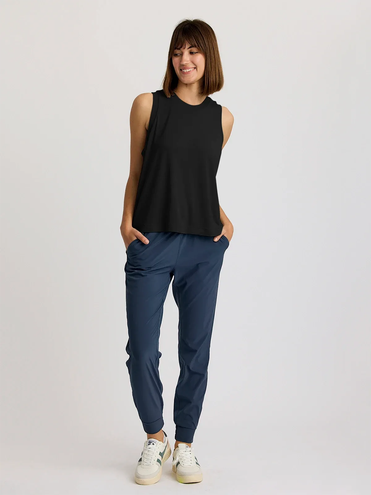 Women's Elevate Lightweight Tank - Black